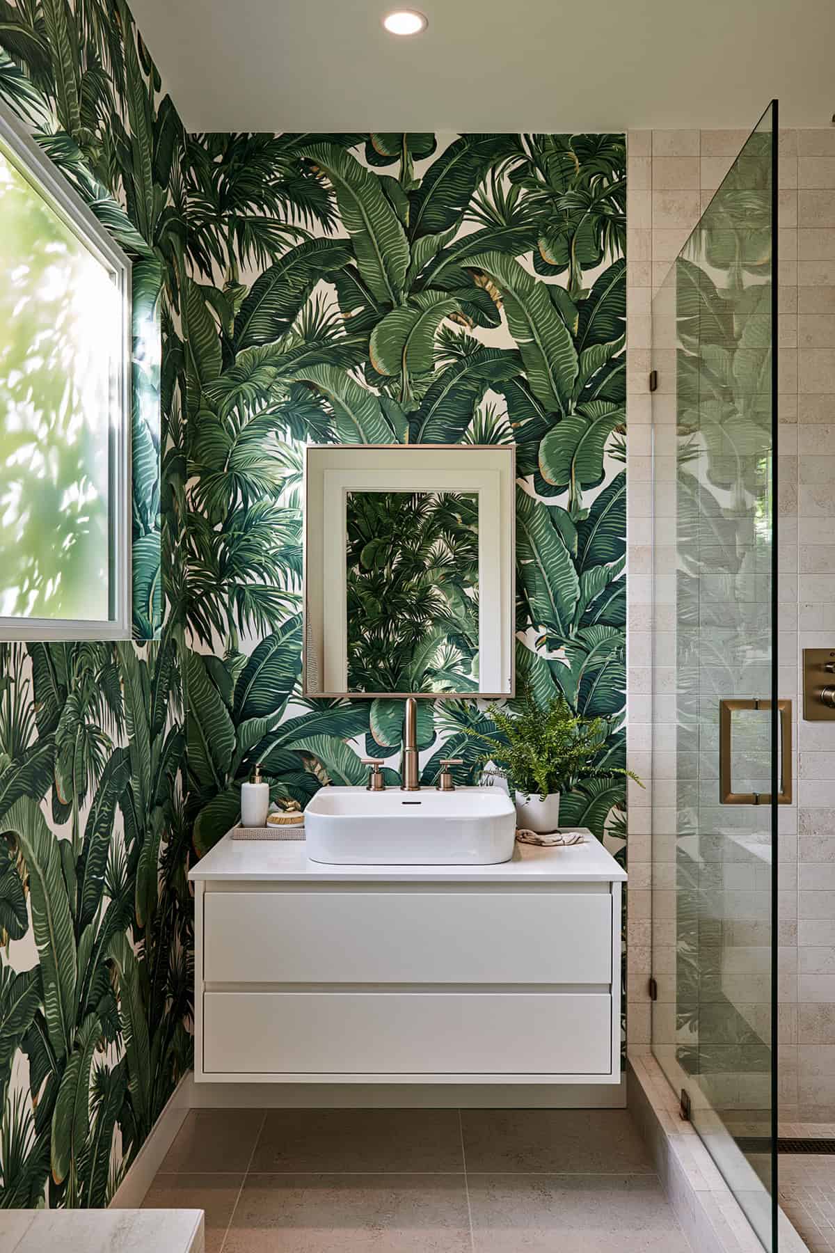 Tropical Palm Leaf Bathroom
