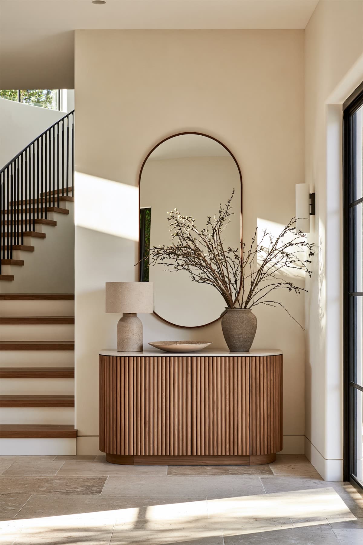 Oval Entryway Mirror and Fluted Console