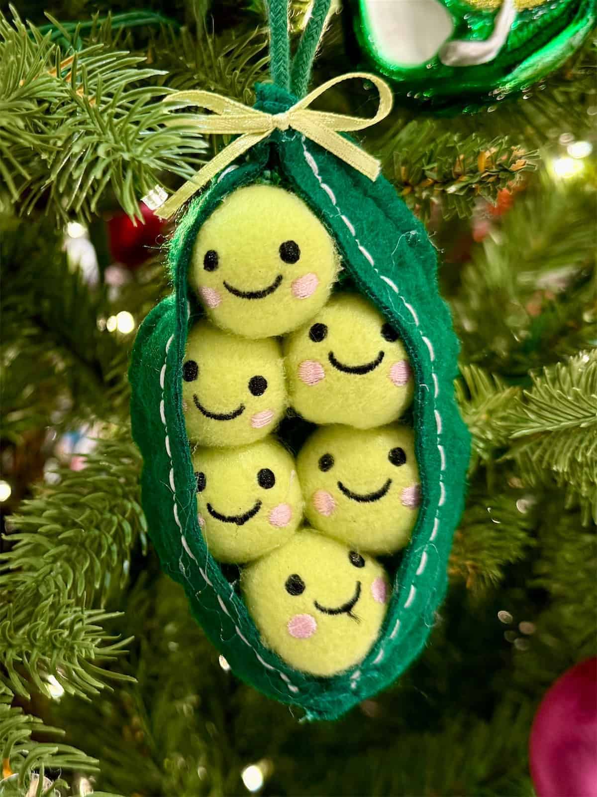 Smiling peas in a pod