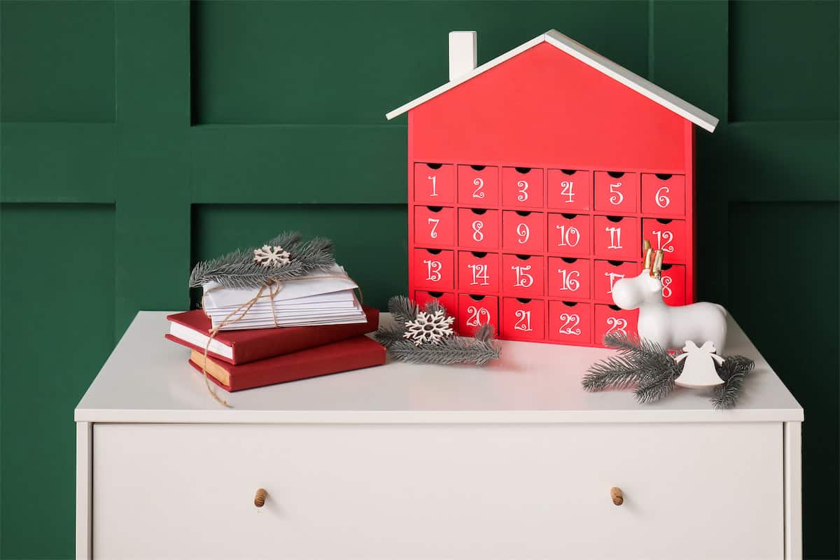 An Advent Calendar for the Entry Table